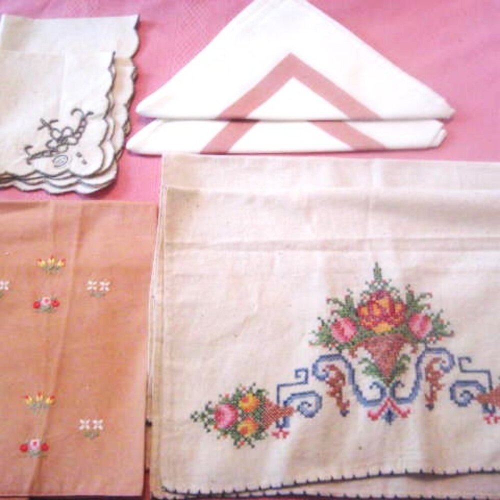 Vintage Napkins Mixed Lot Of 9 Various Colors Pairs New Old 1950s 1960s